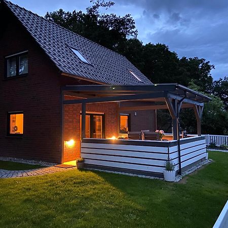 Strandhaus Mathea - Ruhige Lage Direkt Am Fleesensee - Parkplatz, Kamin, Sauna - Familienfreundlich Unter Gohren Екстер'єр фото